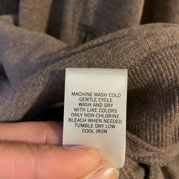 Brown sweater - Picture 5 of 6